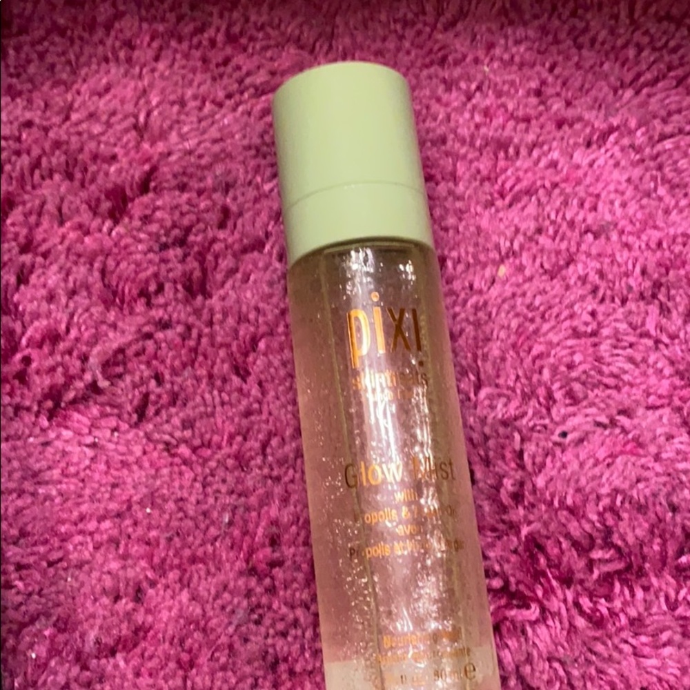 Pixi glow mist